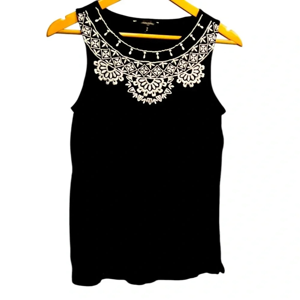 Black size small sleeveless Banana Republic top with white lace